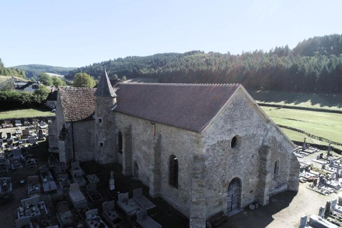 Vieille église de Morey